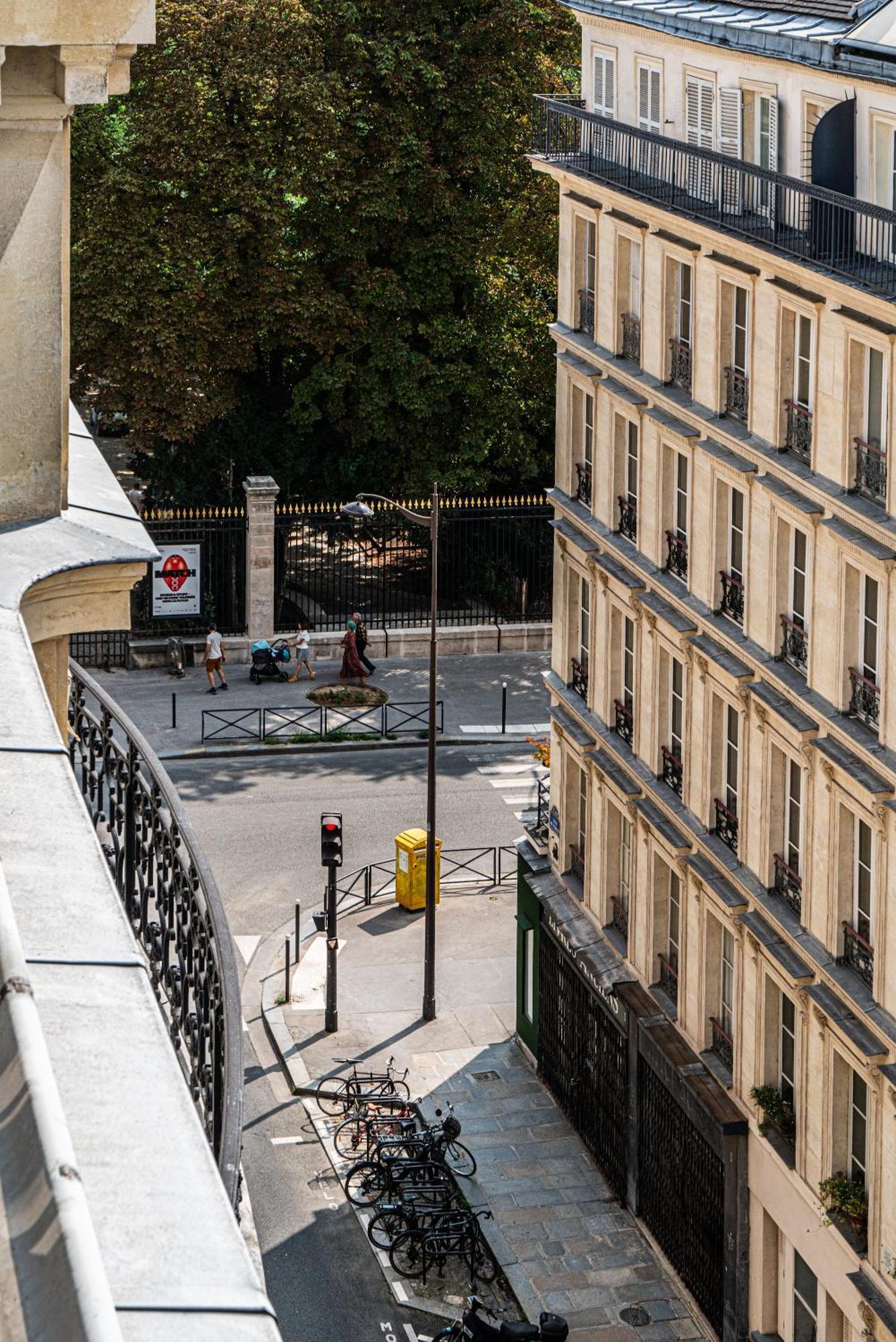 Chambre Double ou Lits Jumeaux Deluxe avec Balcon