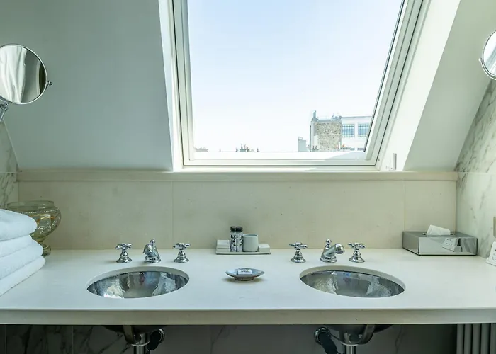 Hotel De Montesquieu Paris